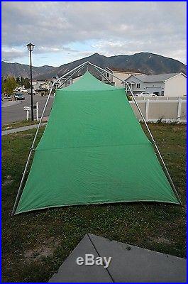 Coleman Vintage 9x9 Canvas Umbrella Tent in excellent condition