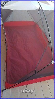 MSR Hubba Hubba 2-Person Tent Ultra Light Backpacking Shelter FootPrint Included