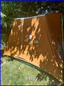 RARE Vintage Coleman Classic 11' X 10' Springbar Tent #8481B840- SUPER NICE