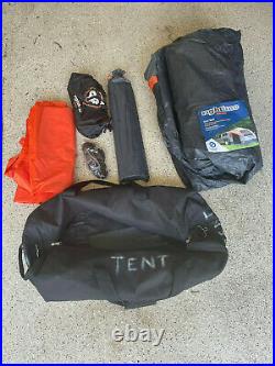 Rightline Gear SUV Tent 110907 In Excellent Condition Used Once