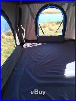 Roof top tent FREE shipping with handling blemish